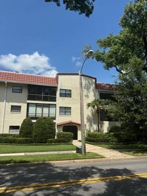 535 N INTERLACHEN AVENUE UNIT 304