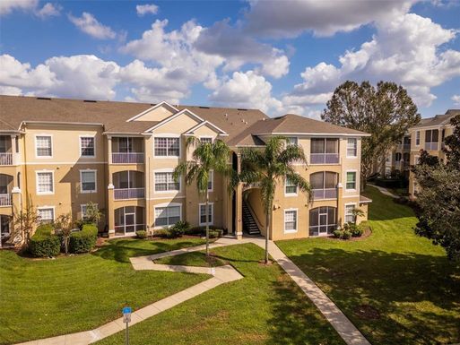 2305 SILVER PALM DRIVE UNIT 304