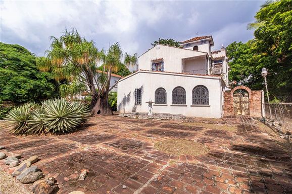 #2536 OBISPADO AVENUE