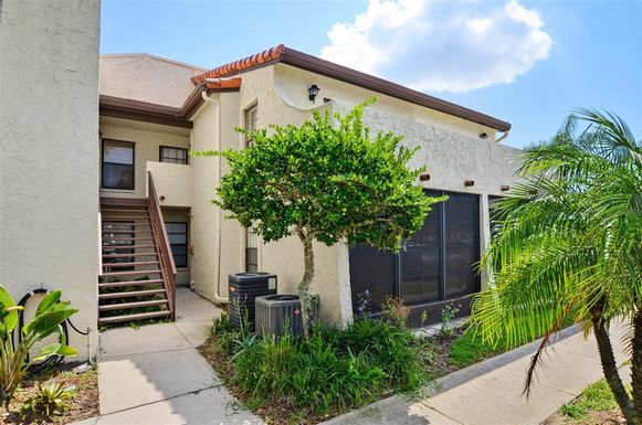 2595 CYPRUS DRIVE UNIT 4-202