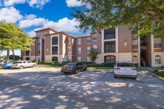 6141 METROWEST BOULEVARD UNIT 102