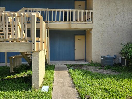 2811 SW ARCHER ROAD UNIT X-207