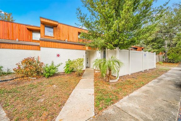 2062 SUNSET POINT ROAD UNIT 65