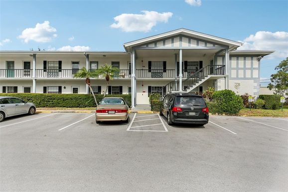 100 GLENNES LANE UNIT 108