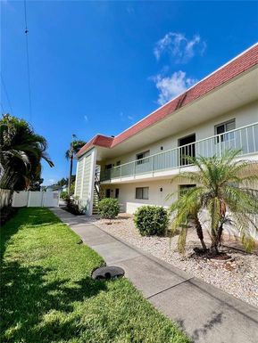 3504 BENEVA ROAD UNIT 206