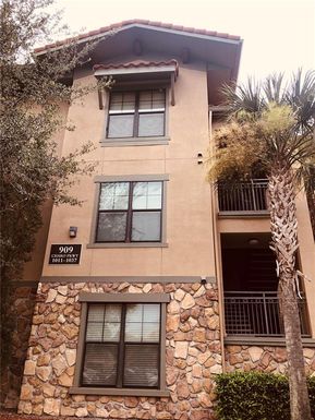 909 CHARO PARKWAY UNIT 1011