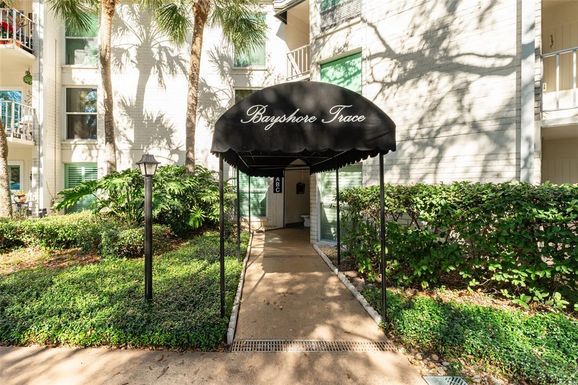 3325 BAYSHORE BOULEVARD UNIT B15