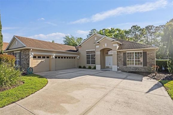 5765 OAK LAKE TRL