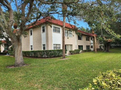 1753 BELLEAIR FOREST DRIVE UNIT F3