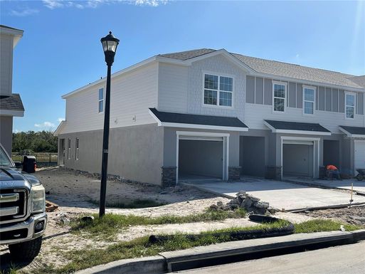 2827 IDYLL LAKES CIRCLE