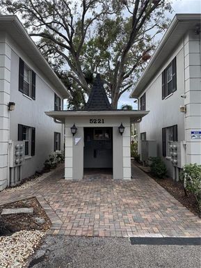 5221 BAYSHORE BOULEVARD UNIT 37