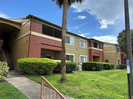 668 KENWICK CIRCLE UNIT 202