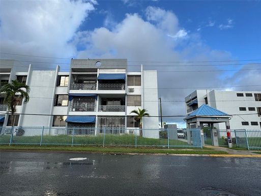 Cond. PLAZA DEL ESTE UNIT C-2