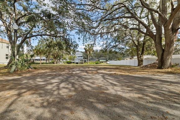 5732 RIVER BLUFF DRIVE Lot 7