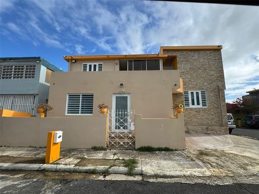 calle 1 URB QUINTAS DE COUNTRY CLUB UNIT C-3