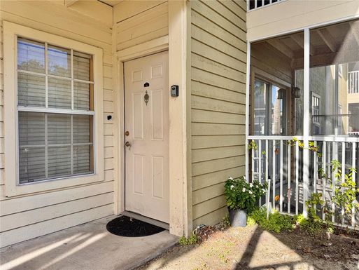 803 LAKE HAVEN SQUARE UNIT 106