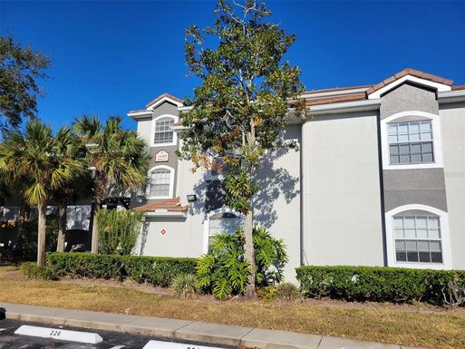 14037 FAIRWAY ISLAND DRIVE UNIT 211