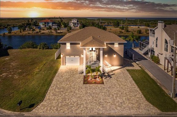 3217 SPANISH BAYONET DRIVE