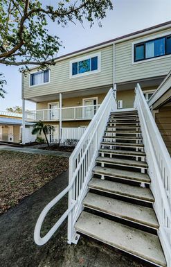 433 S PAULA DRIVE UNIT 17