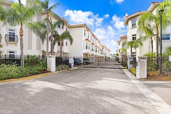 1340 BAYSHORE BOULEVARD UNIT 407