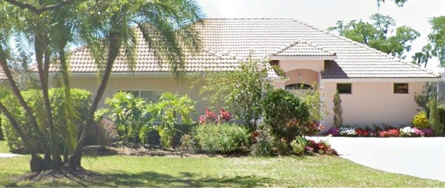 5470 GOLF POINTE DRIVE