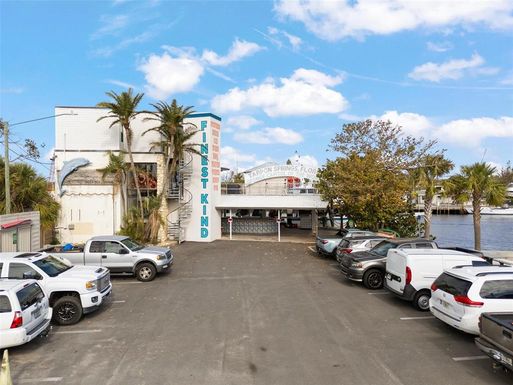 810 DODECANESE BOULEVARD