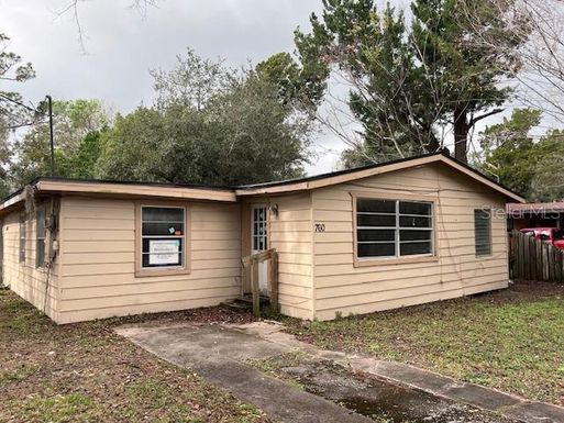 760 SANTA ANA AVENUE