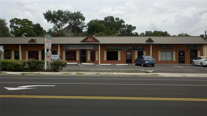 5135 W CYPRESS STREET UNIT 105