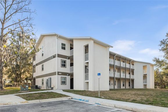 6519 W NEWBERRY ROAD UNIT 411