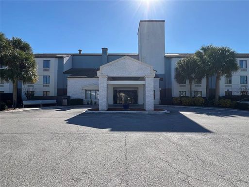 8536 W IRLO BRONSON MEMORIAL HIGHWAY UNIT 317