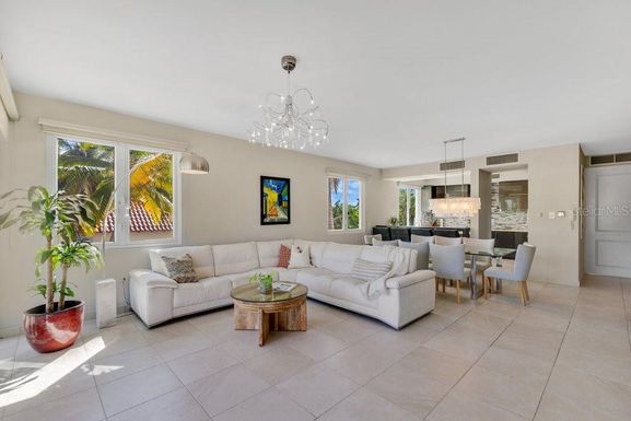 6690 CALLE TURQUOISE UNIT 324