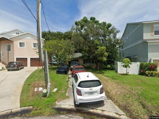 1739 BAYOU GRANDE BOULEVARD NE