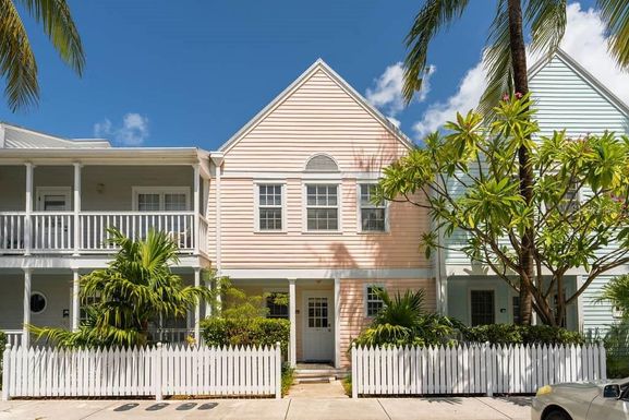 210 SOUTHARD STREET UNIT 9