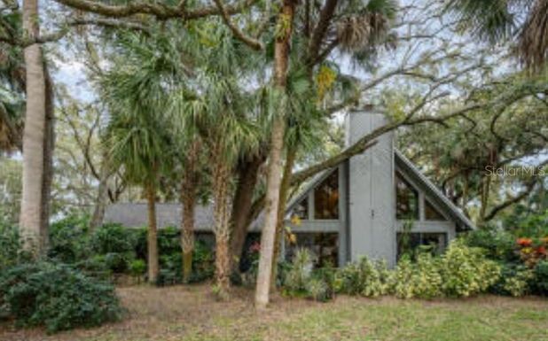 951 PEMBROKE AVENUE NE