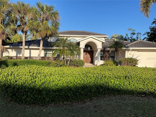 868 SIESTA KEY CIRCLE
