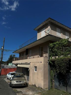 PRINCIPAL ESQ CALLE. DEL POZO