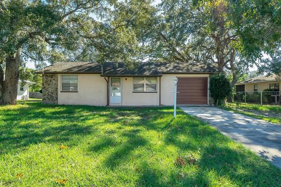 6280 PINEHURST DRIVE