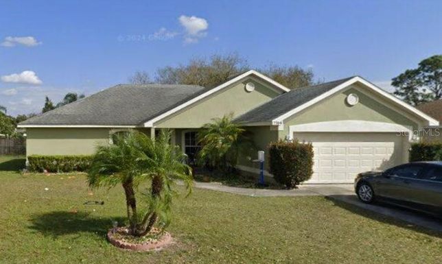 7704 CANTERBURY CIRCLE