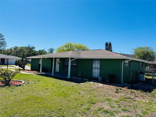 7611 SUMMERTREE LANE
