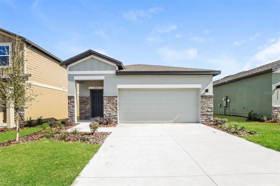 2054 HEMINGWAY CIRCLE