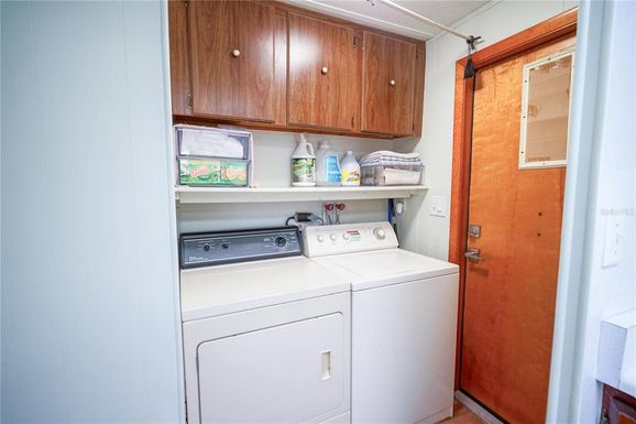 17200 NE 37TH AVENUE