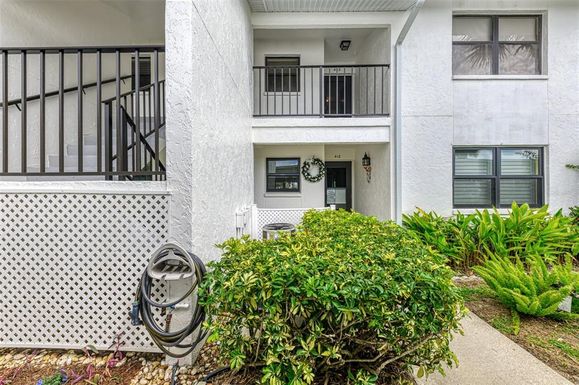1100 CAPRI ISLES BOULEVARD UNIT 422