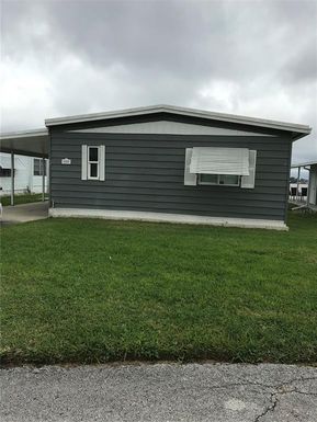 422 LAKESIDE RANCH CIRCLE