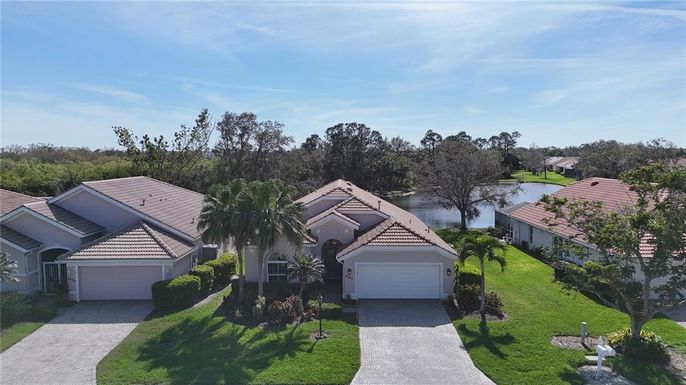 5242 HIGHBURY CIRCLE