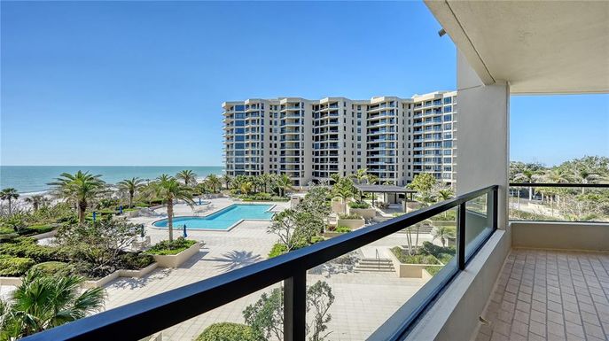 1211 GULF OF MEXICO DRIVE UNIT 207