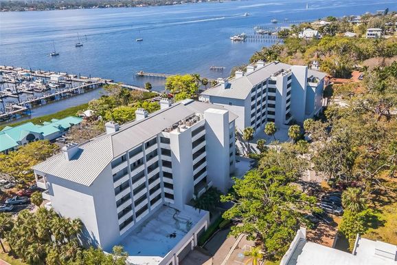 1000 RIVERSIDE DRIVE UNIT B102