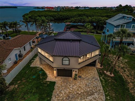 1616 SEA BREEZE DRIVE