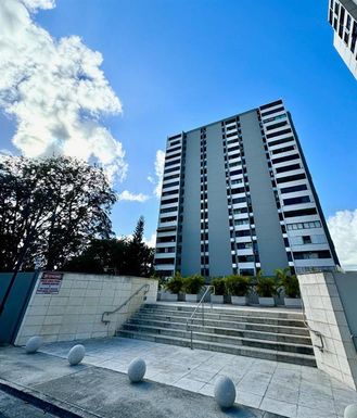 1261 COND. MANSIONES GARDEN HILLS UNIT 17-J