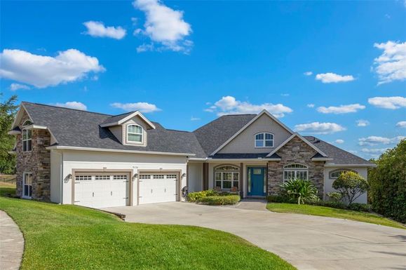 9126 LAKE COVENTRY COURT