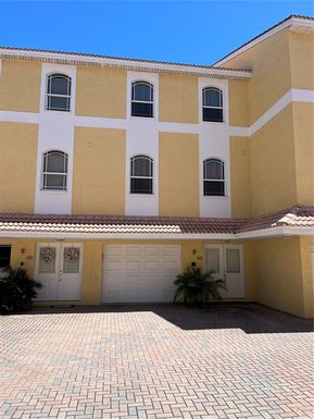 11595 GULF BOULEVARD UNIT 5